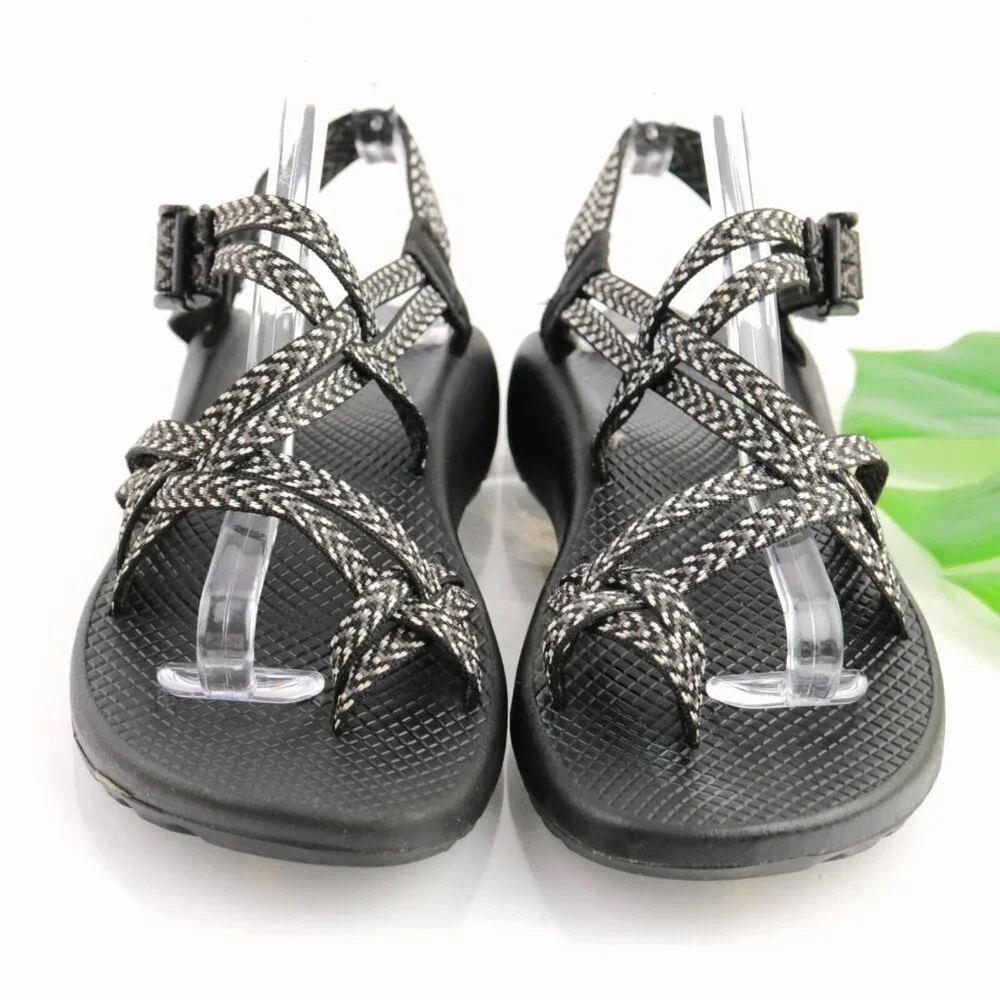 Chaco Womes ZX/2 Sandal Size 9 Black Strappy Toe Loop Adjustable Hike Trail Shoe